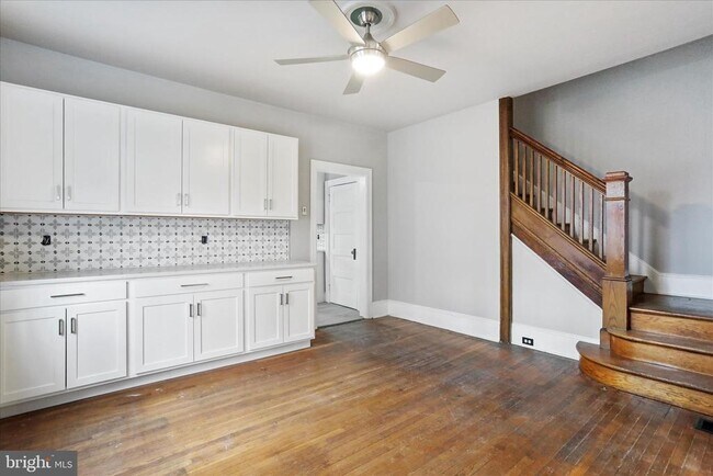 Foto del edificio - 1052 Edgar Ave