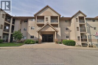 Building Photo - 3000 Sandwich St.