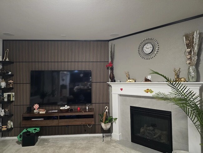 family room - 6018 Granite Ct