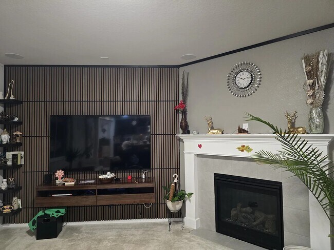sala familiar - 6018 Granite Ct