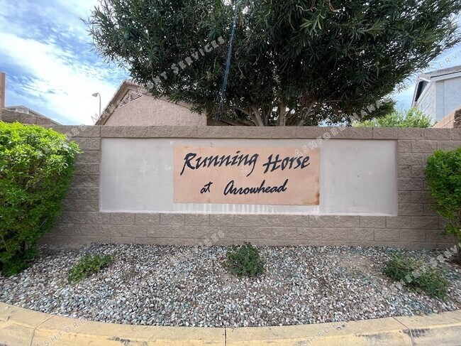 Foto del edificio - BEAUTIFUL 3 BEDROOM 2 BATHROOM HOUSE FOR R...