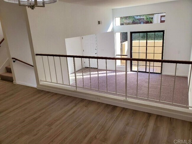 Foto del edificio - 5715 Baltimore Dr