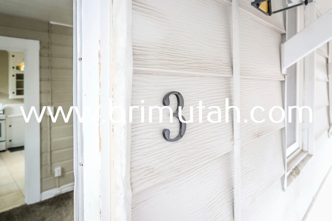 Foto del edificio - 658 E 3rd Ave