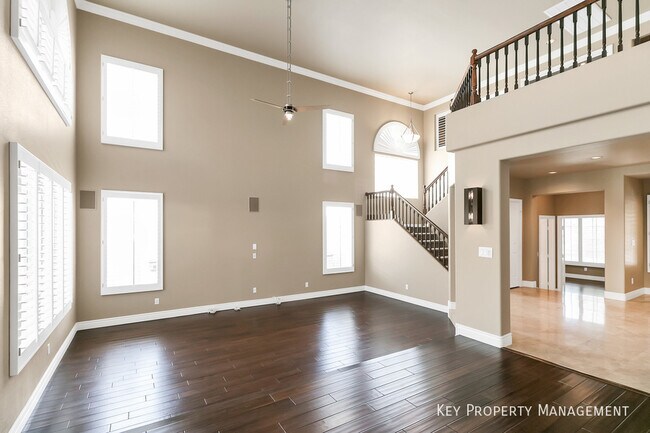 Building Photo - 2409 Eagleridge Dr
