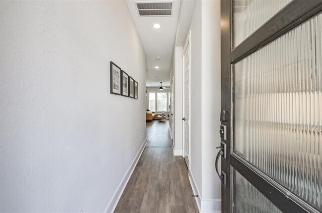 Foto del edificio - 10921 Keaton Landing Dr