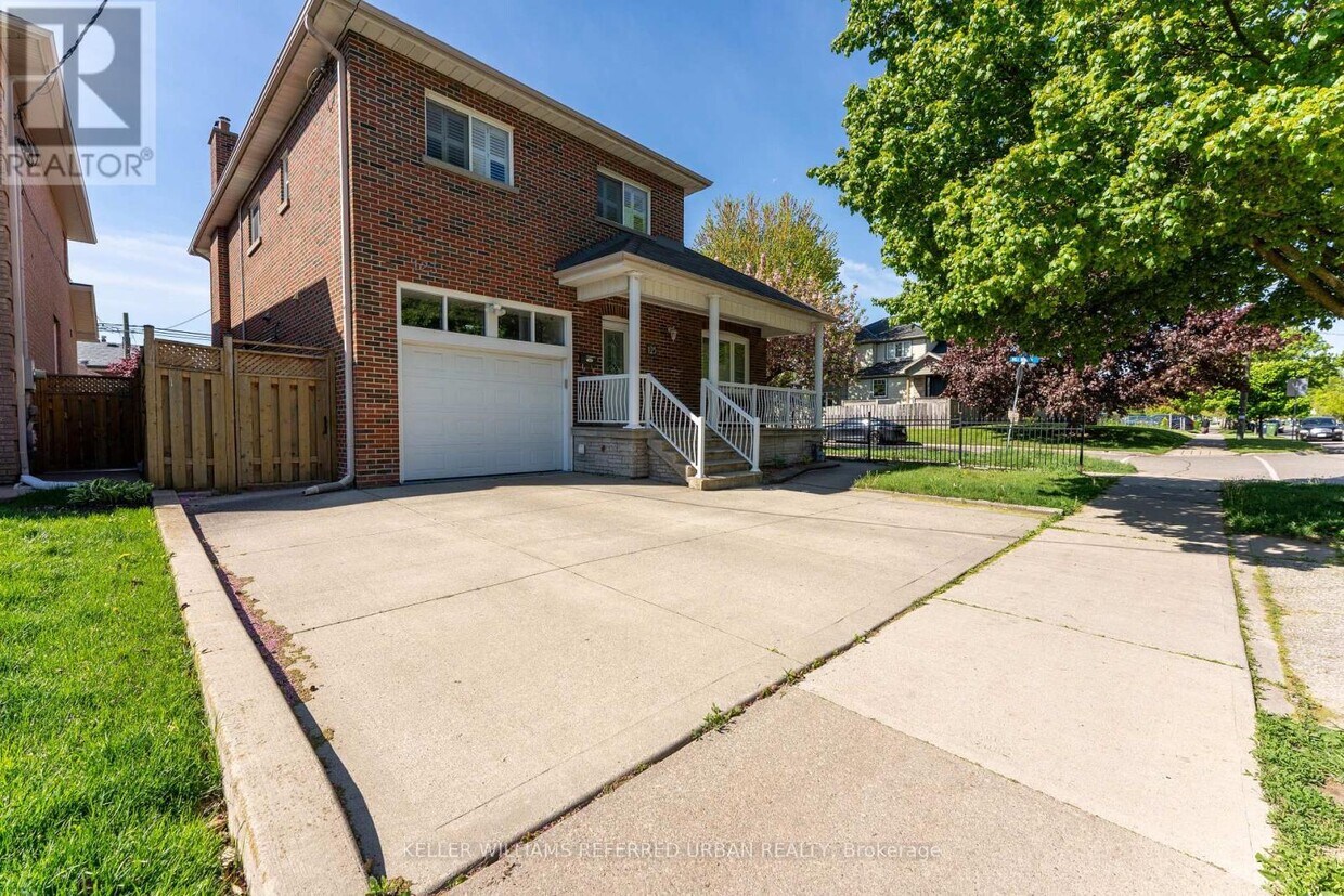 Primary Photo - 123 Simpson Ave