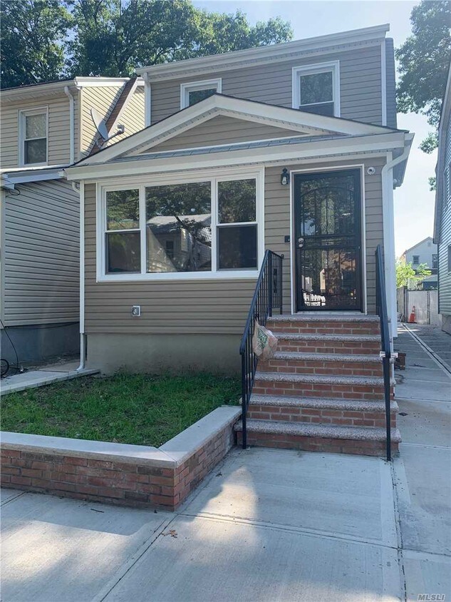 Primary Photo - 116-53 147th St