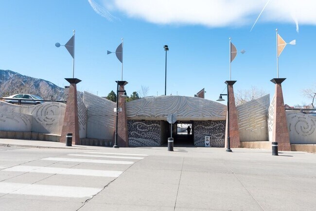 Foto del edificio - Fall 2026 Pre-Lease. Updated 1 Bedroom Con...