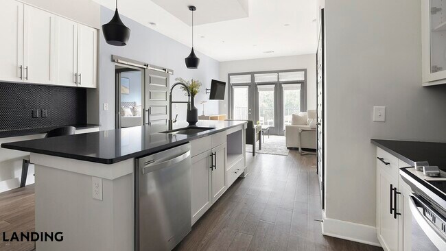 Foto del edificio - 2550 Blackmon Dr