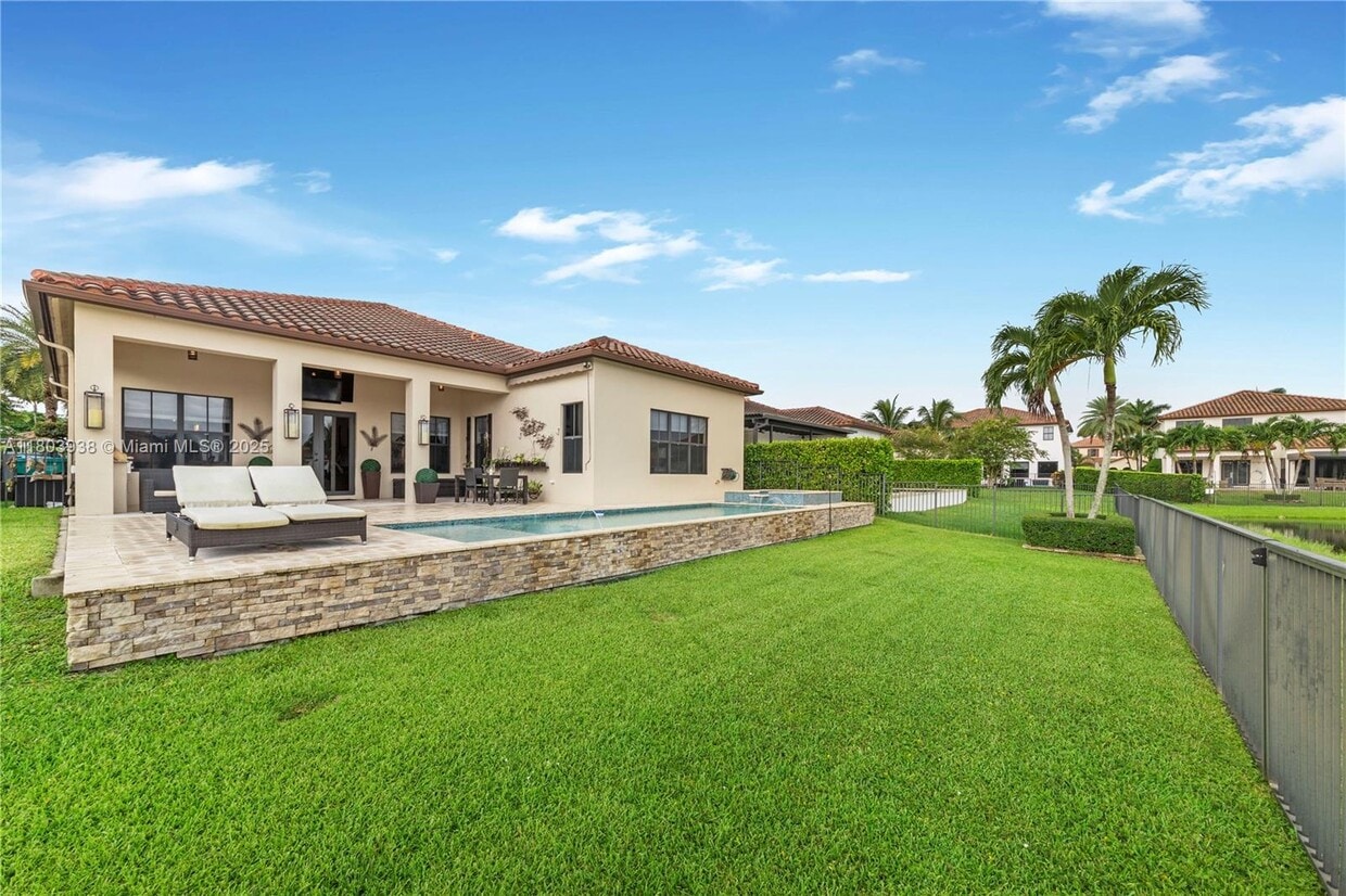 Foto del edificio - 8363 NW 26th Ct