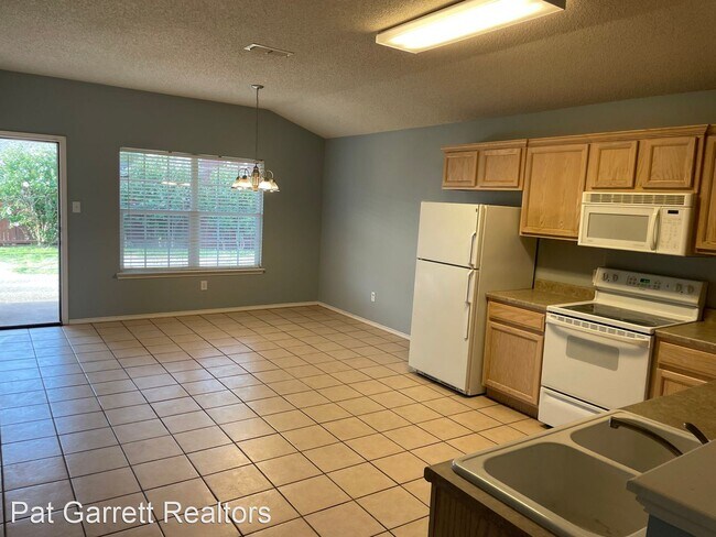 Building Photo - 3 br, 2 bath House - 6545 86th