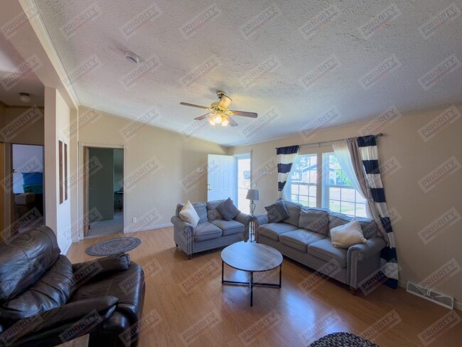 Building Photo - 1302 Orchid Ln