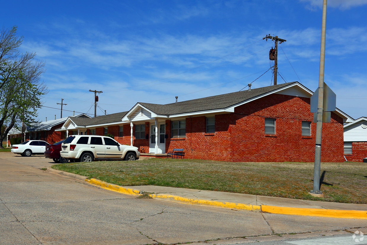 Building Photo - Adair Apartments