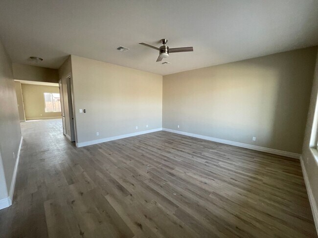 Foto del edificio - BRAND NEW RAVINES HOME WITH SPECTACULAR VIEWS