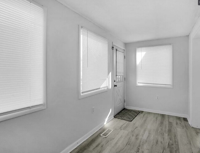 Foto del edificio - 3740 S Gallatin St