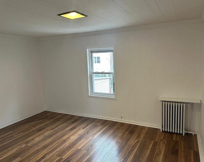 Building Photo - 296 Webster Ave