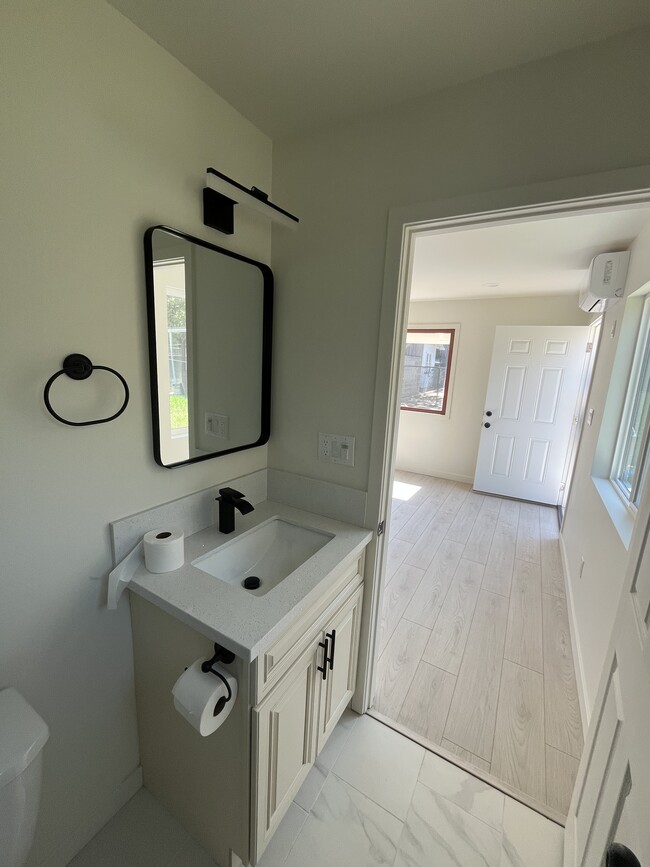 Building Photo - 14629 Haynes St