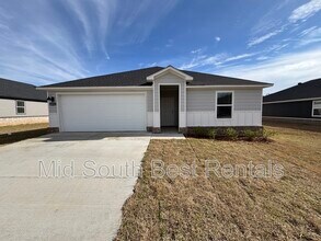 Building Photo - 6432 Newark Dr