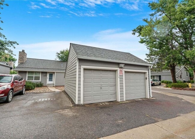 Building Photo - 2934 S Revere St