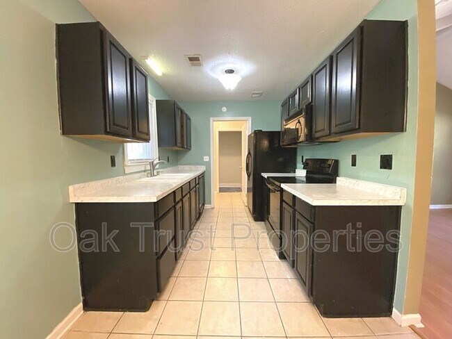 Building Photo - 4505 Outwood Dr