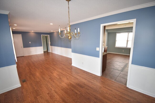 Foto del edificio - Beautiful 3 Bedroom and 2 Bath Home (No Pets)