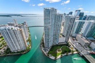 Building Photo - 300 Biscayne Blvd