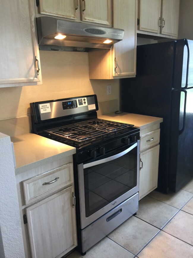 cocina - 10868 Aderman Ave