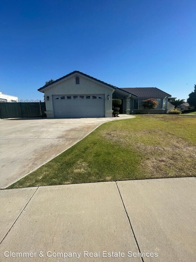 3 br, 2 bath House 539 Snowridge Drive House for Rent in