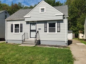 Building Photo - 5574 Waterbury Ave