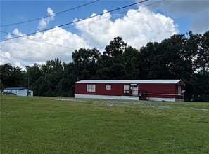 Building Photo - 511 Chapel Hill Rd