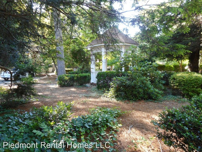 Building Photo - 3139 Sedgefield Gate Rd