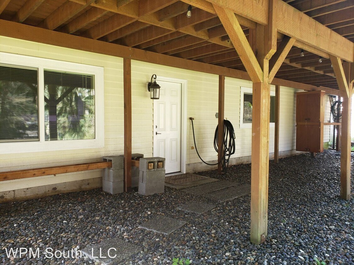 Foto principal - 2 br, 1 bath House - 30212 7th Ave S