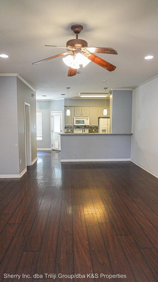 Building Photo - 2 br, 2.5 bath House - 2020 S.9th #2