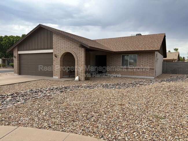Building Photo - 16645 N 34th Dr