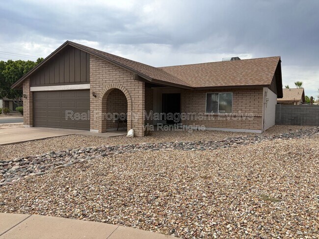 Foto del edificio - 16645 N 34th Dr
