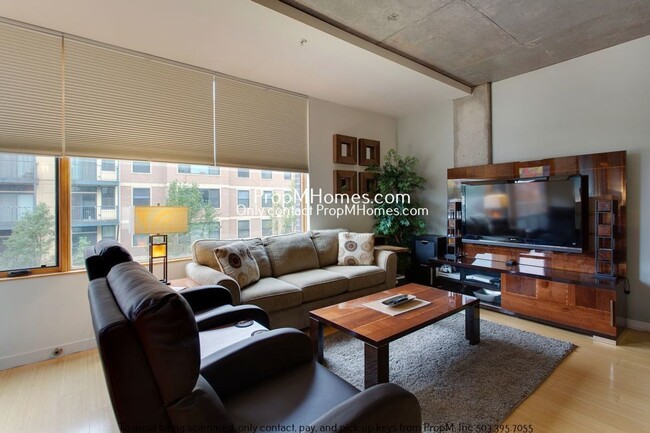 Foto del edificio - Historic Goose Hollow Living – 1 Bedroom +...