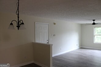 Building Photo - 3301 Fairington Club Dr
