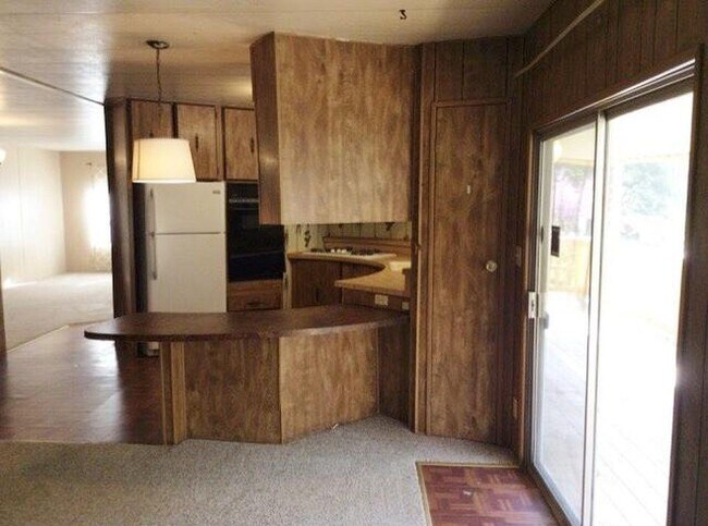 Foto del edificio - 15756 Castroville Blvd