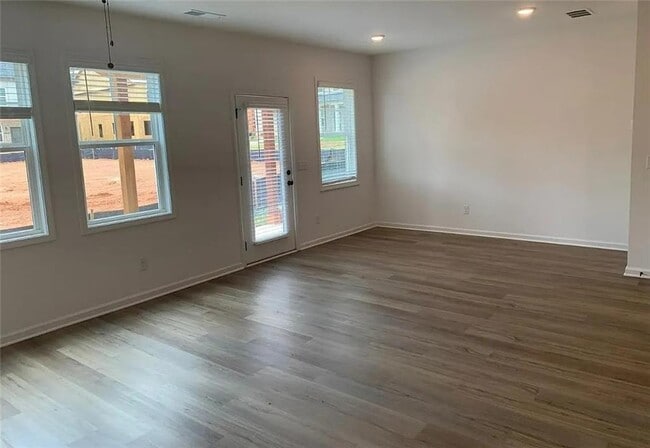 Building Photo - 3136 Marbella Cir