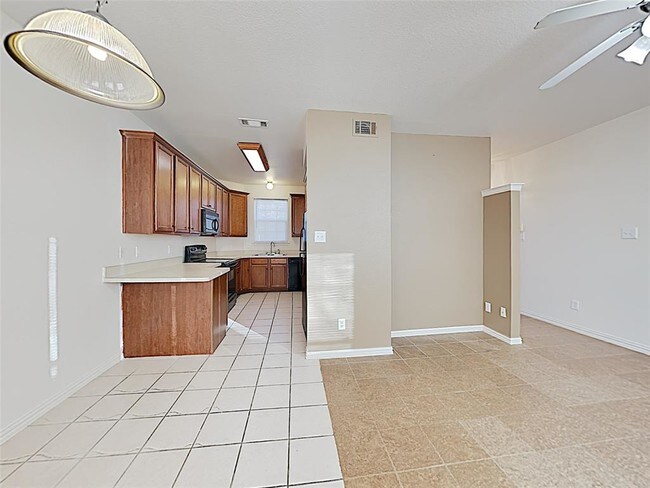 Foto del edificio - 512 Kingscote Ct