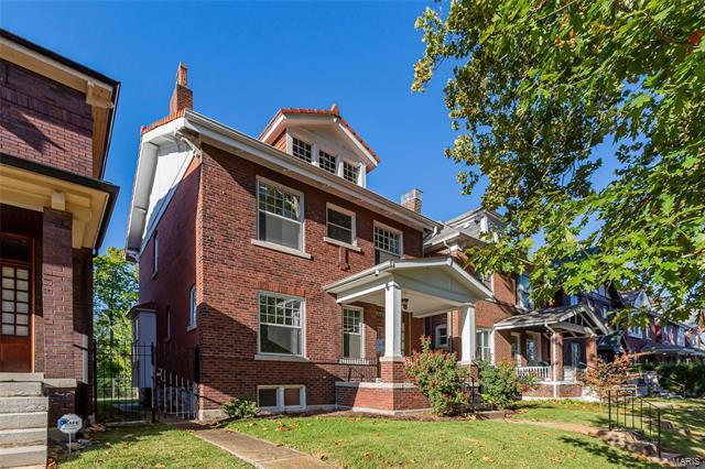 Building Photo - 5774 De Giverville Ave