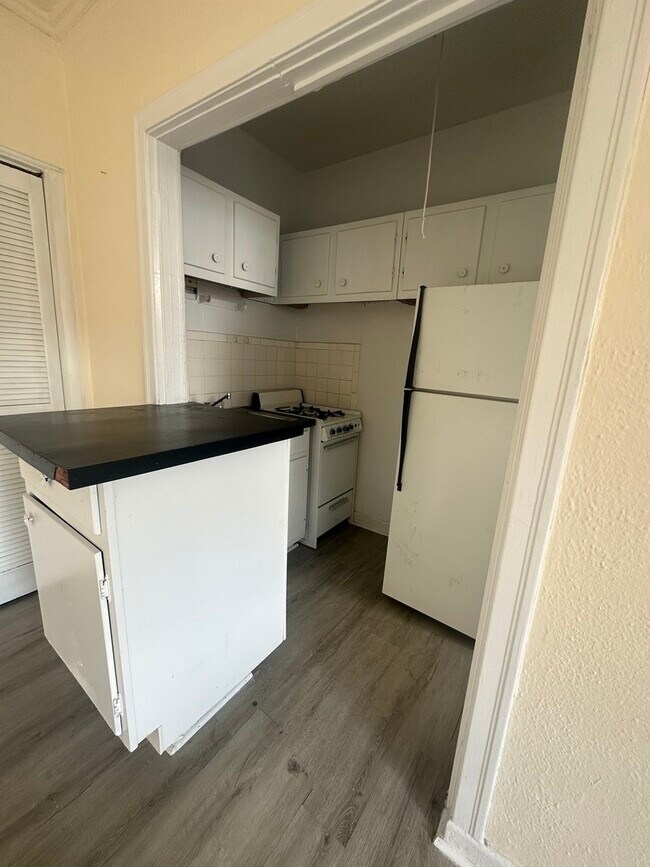 Foto del edificio - 633 W Deming Pl