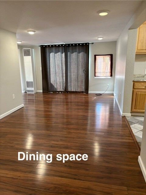 Foto del edificio - 304 S Beck St