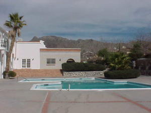 Building Photo - 6201 Escondido Dr