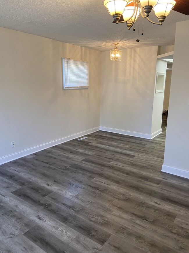 DINING AREA - 4258 Packard Dr
