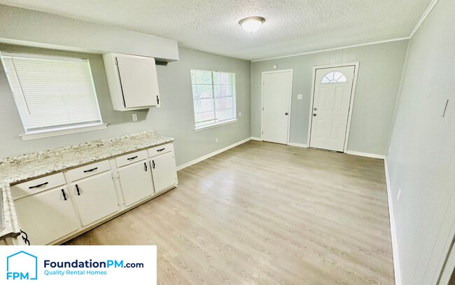 Foto del edificio - 5099 Blacksmith Dr
