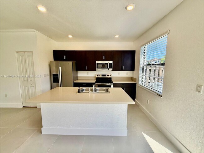 Foto del edificio - 25123 SW 107th Ct