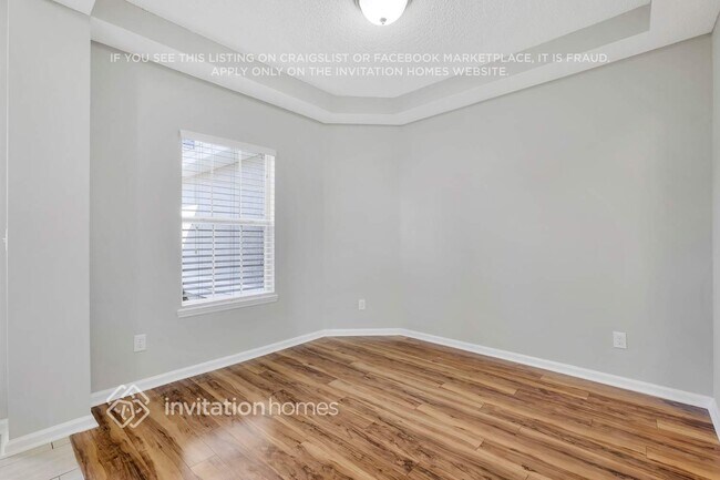 Building Photo - 12096 Coachman Lakes Way