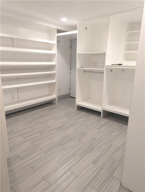 Foto del edificio - 393 E 49th St