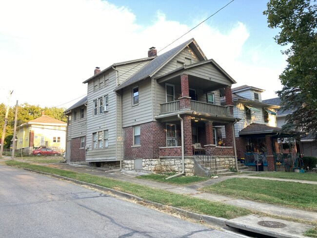 Foto del edificio - 301 Kensington Ave